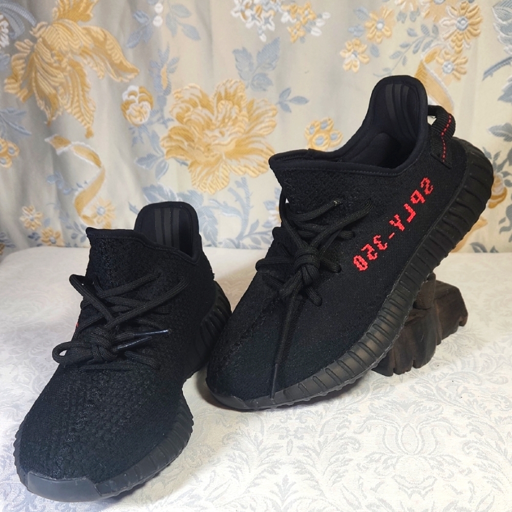 Adidas Yeezy Boost 350 V2 Bred Sz Mens US 6; CP9652 Excellent